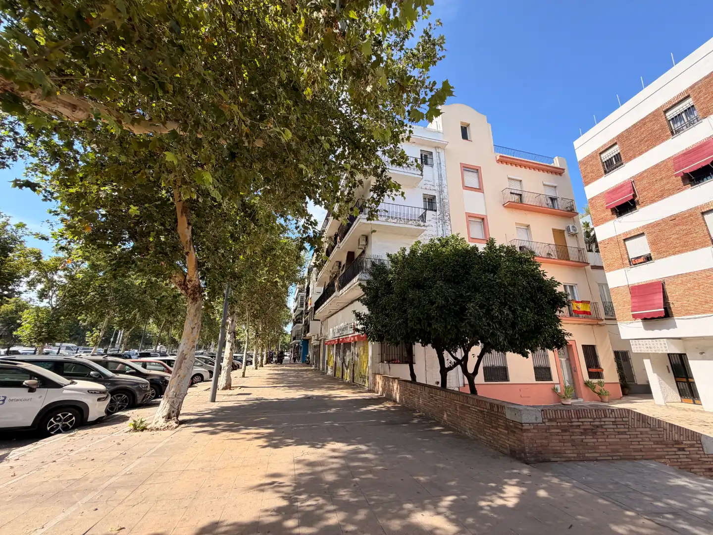 Vista exterior de Dúplex en venta en Sevilla con Aire acondicionado, Terraza y Balcón