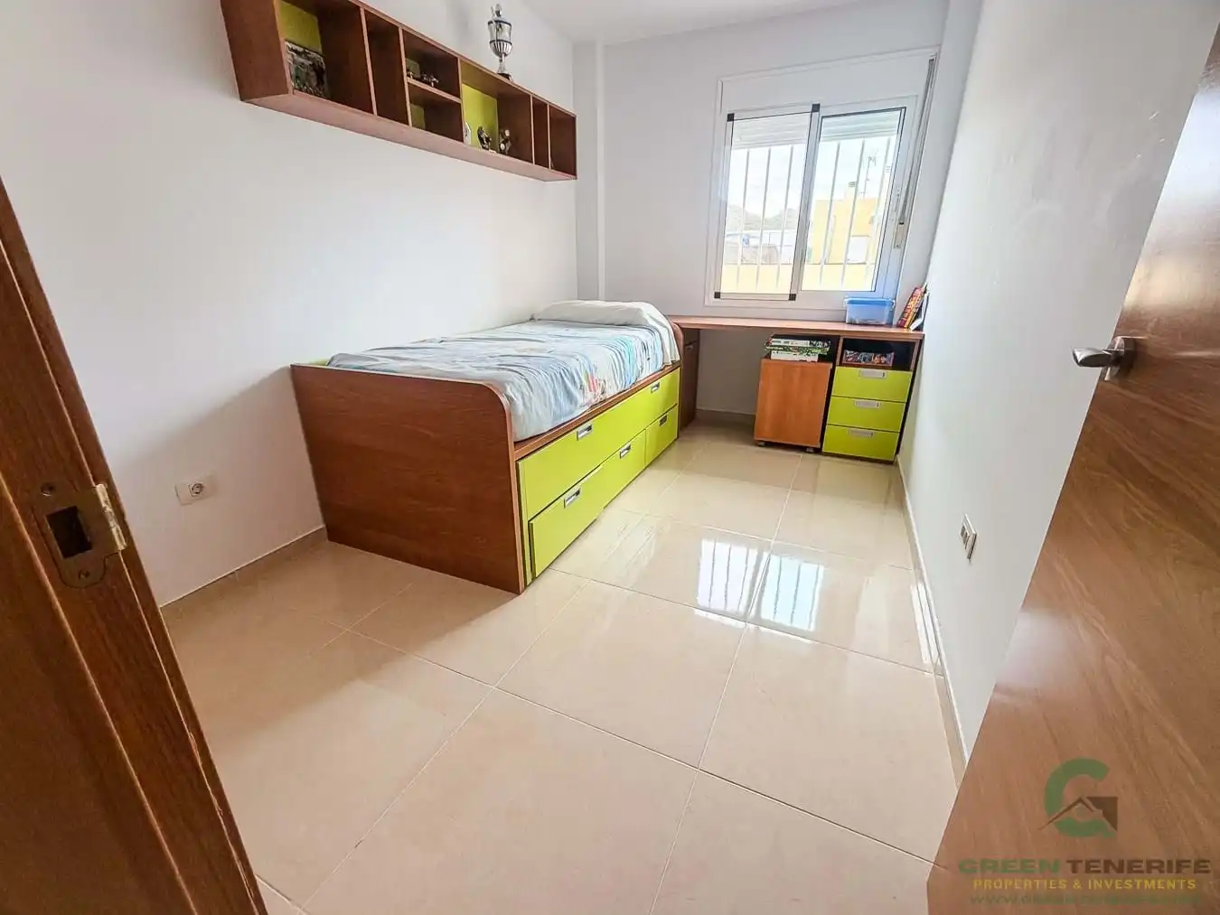 Habitación de Piso en venta en Arona con Terraza, Amueblado y Balcón
