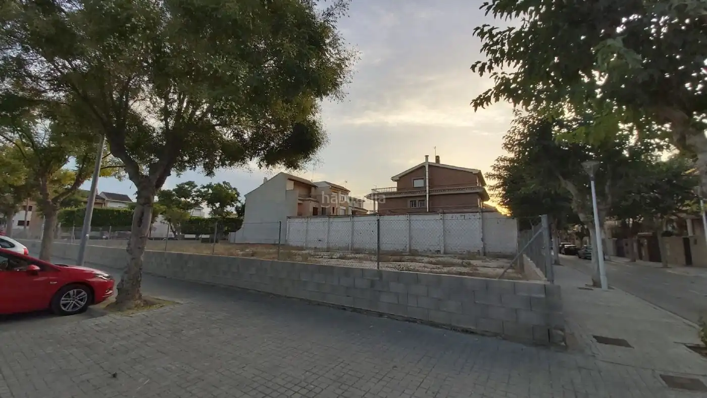 Wohnbaugrundstück zum Verkauf in Carrer del Doctor Fleming 6, imagen 4