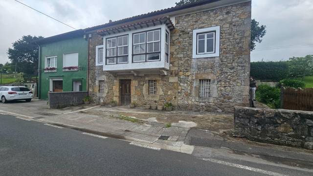 Casa-chalet en Venta en Calle Barrio San Vitores en Anaz - Sobremazas - San Vitores
