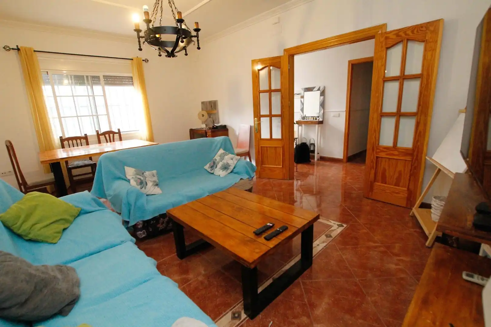 Sala d'estar de Casa o xalet en venda en Puebla de la Calzada amb Aire condicionat, Calefacció i Terrassa