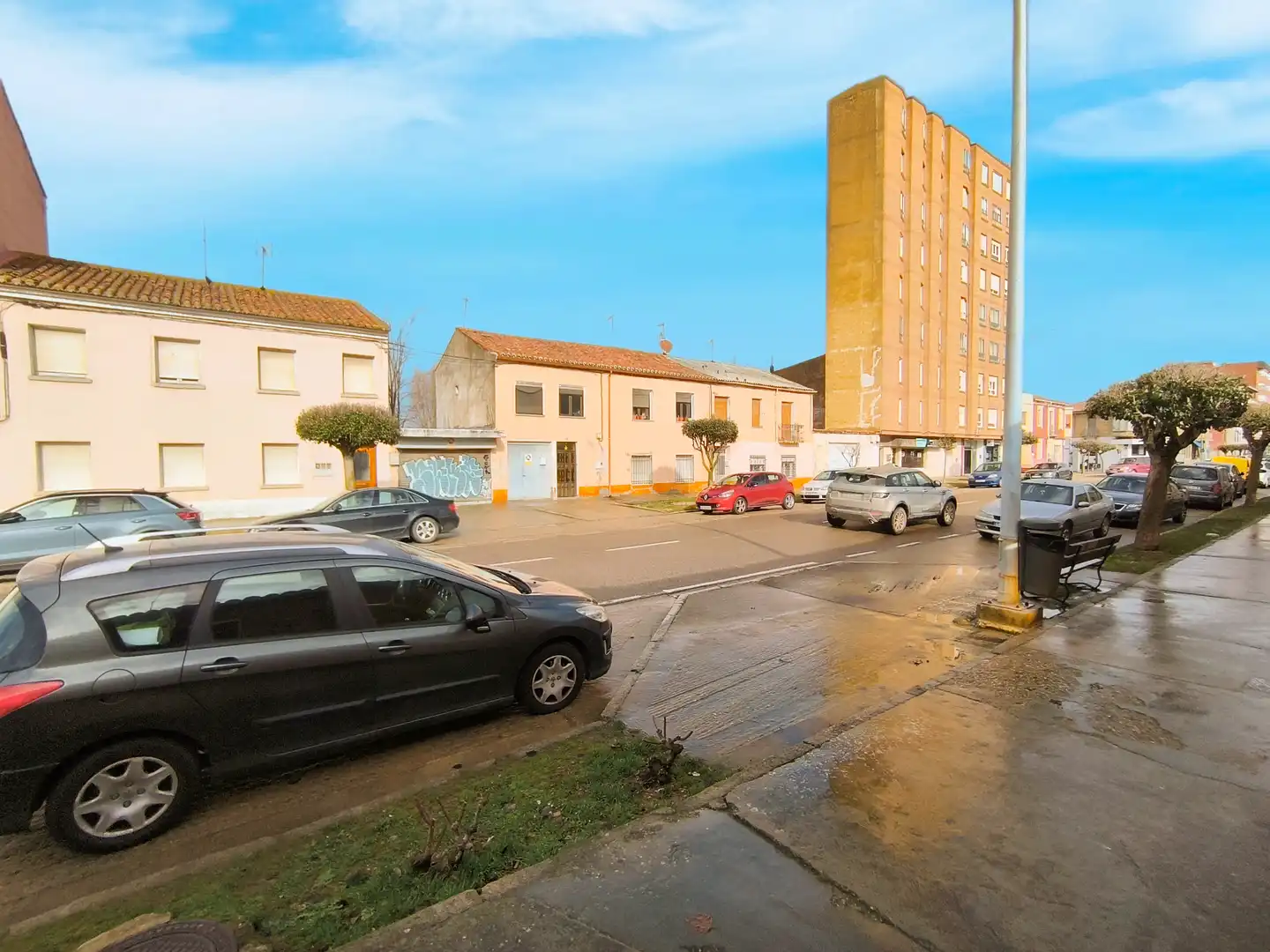 Vista exterior de Casa o chalet en venta en Venta de Baños con Jardín privado, Terraza y Trastero