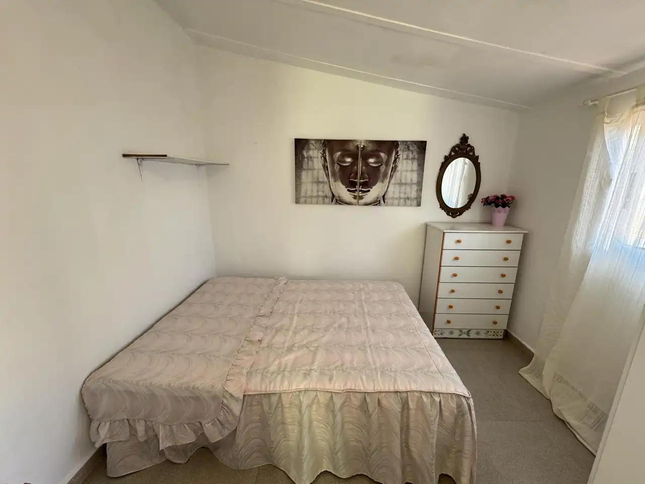 Dormitori de Casa o xalet en venda en Oliva amb Aire condicionat