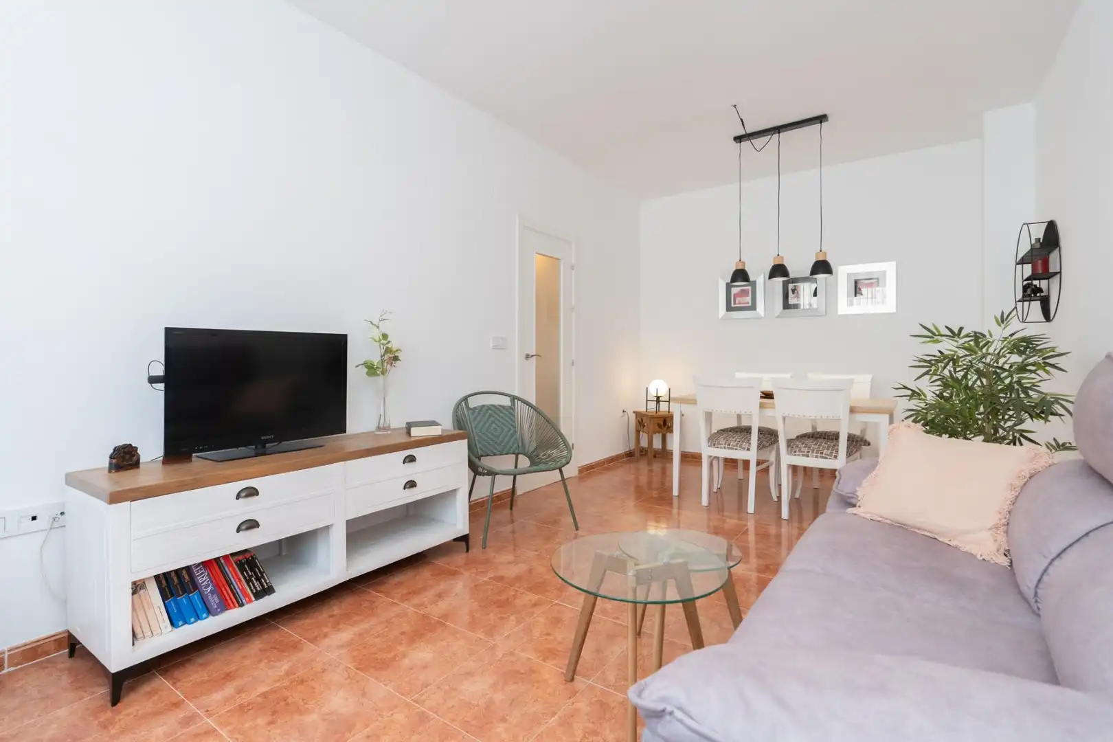 Living room of Flat for sale in Motril  with Terrace and Furnished