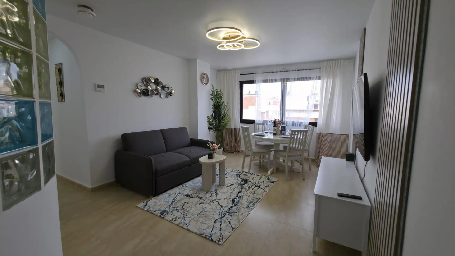 Sala de estar de Piso en venta en Torrevieja con Aire acondicionado y Amueblado