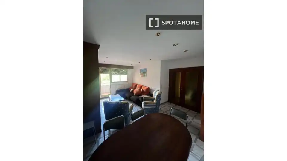 Room in Romareda