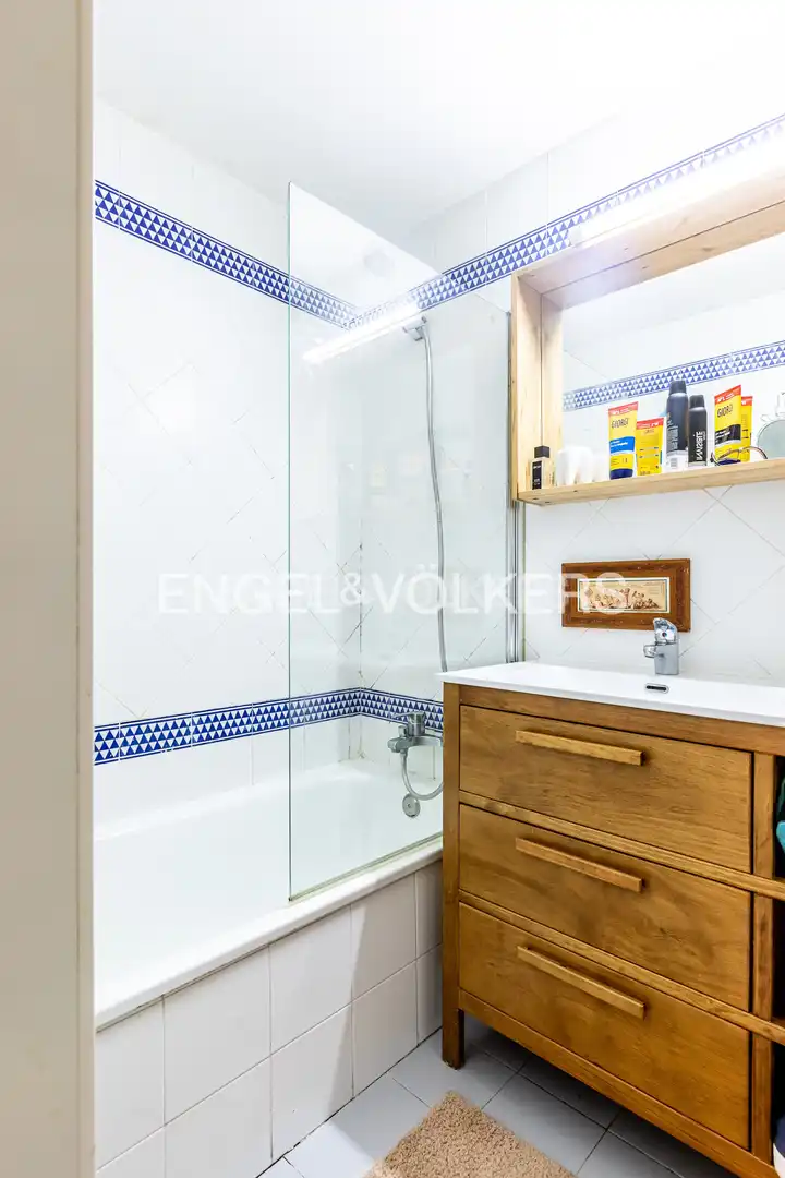 Baño de Piso de alquiler en Sevilla con Aire acondicionado, Calefacción y Trastero