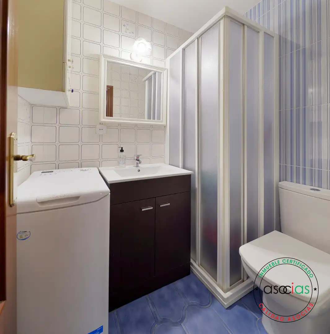 Bathroom of Flat for sale in Gijón   with Heating
