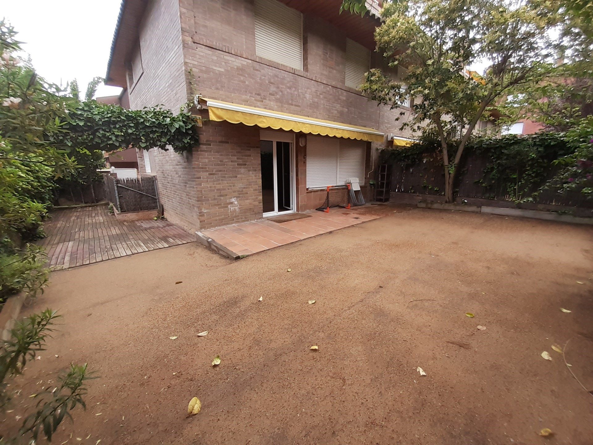 Jardí de Casa o xalet en venda en Sant Cugat del Vallès amb Calefacció i Terrassa