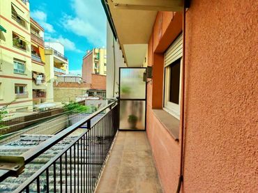 Baixos amb ascensor en venda a Carrer CATALUNYA