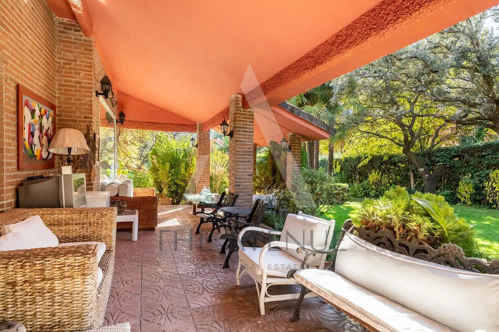 Terrassa de Casa o xalet en venda en Las Rozas de Madrid amb Calefacció, Jardí privat i Parquet
