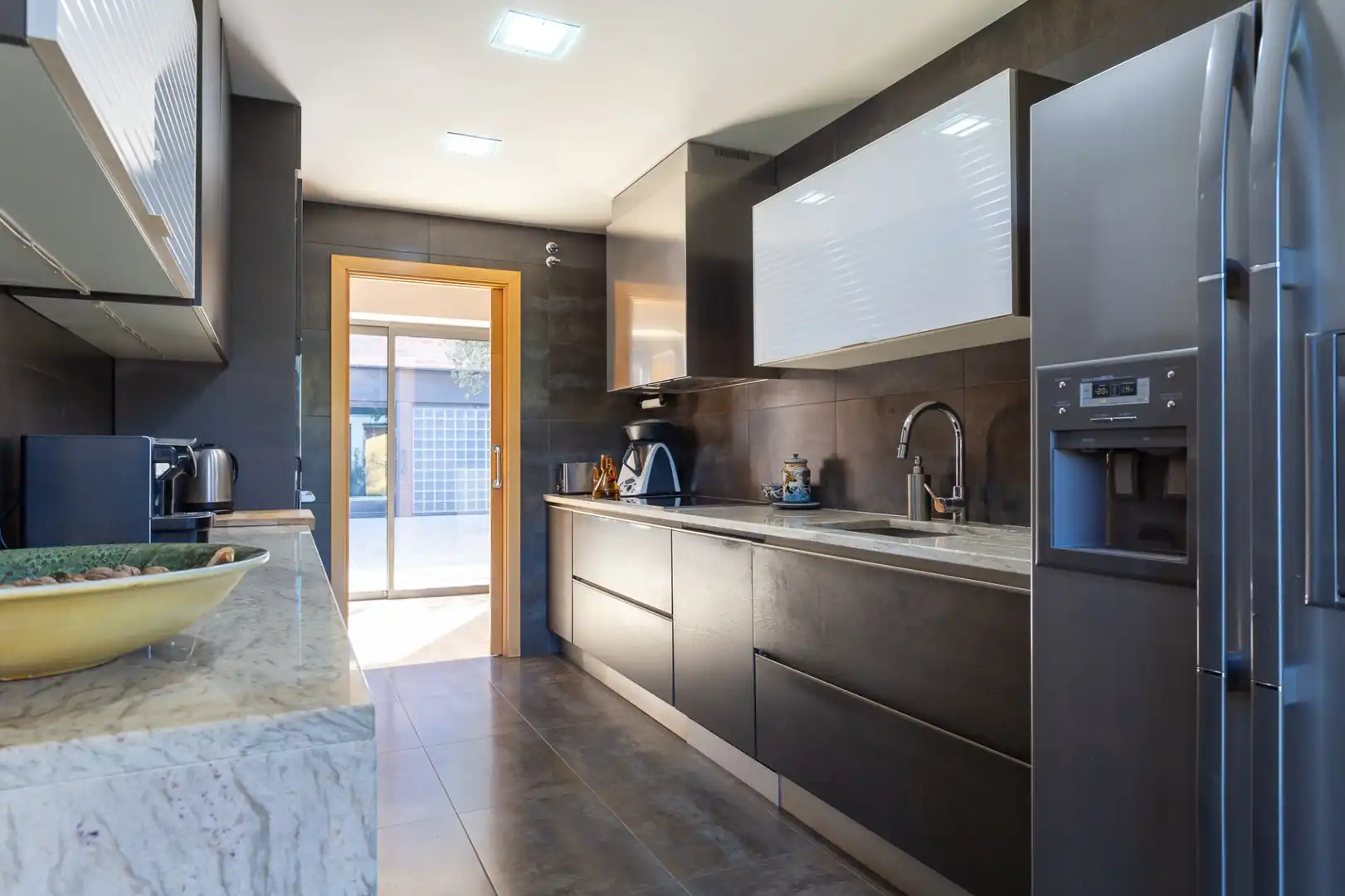 Cuina de Casa o xalet en venda en Sant Cugat del Vallès amb Aire condicionat, Calefacció i Terrassa