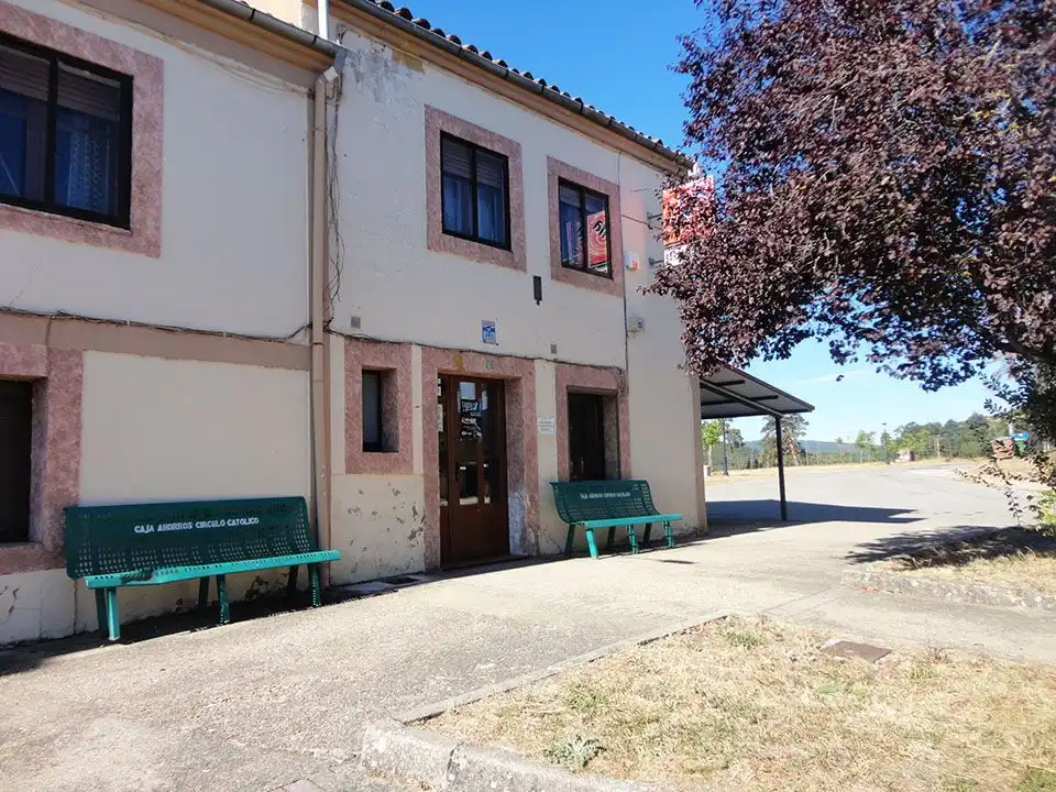 Vista exterior de Finca rústica en venta en Regumiel de la Sierra con Calefacción y Amueblado