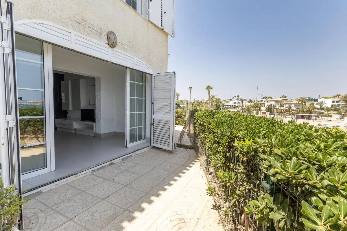 Terrassa de Casa adosada en venda en Orihuela amb Calefacció, Jardí privat i Piscina