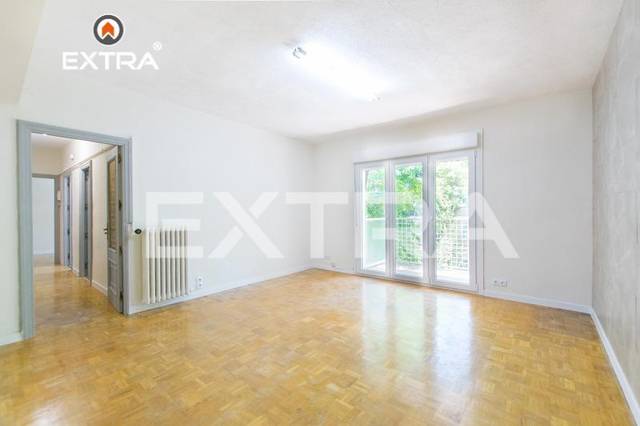 Piso en Venta en Calle de Treviana en San Juan Bautista