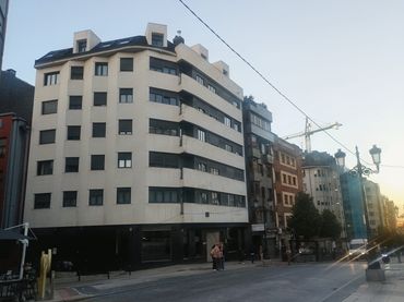 Pis amb ascensor en venda a Calle Gascona 10