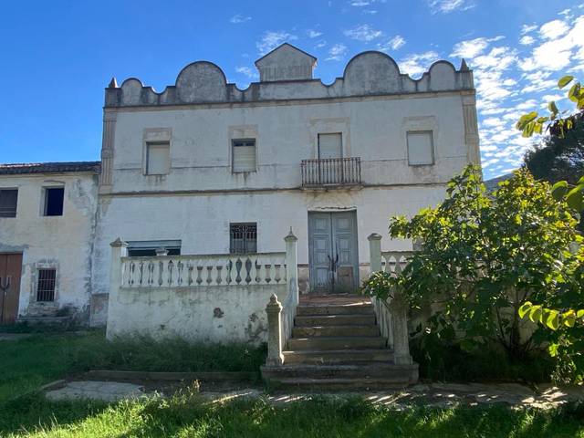 Casa-chalet en Venta en PL POLIGONO 46 15 Polígono 11 Parcela 17 en Canals