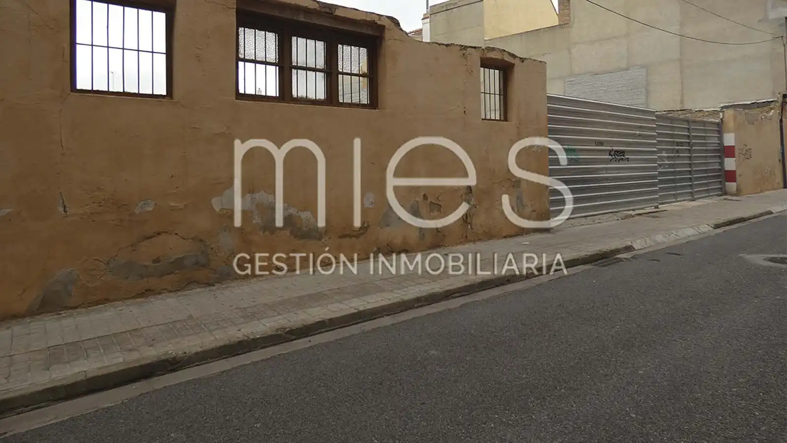 Exterior view of Land for sale in Aldaia