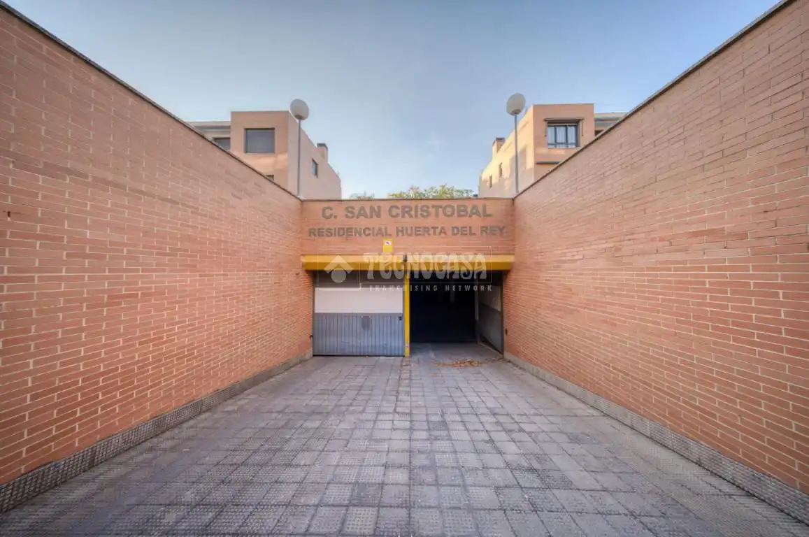 Exterior view of Garage for rent in Valladolid