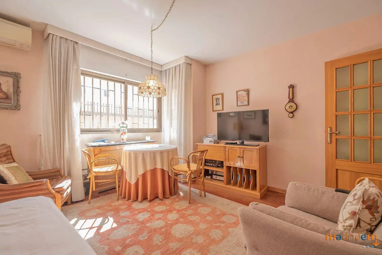 Living room of Apartments for sale in Madrid  with Air Conditioner, Heating and Private garden