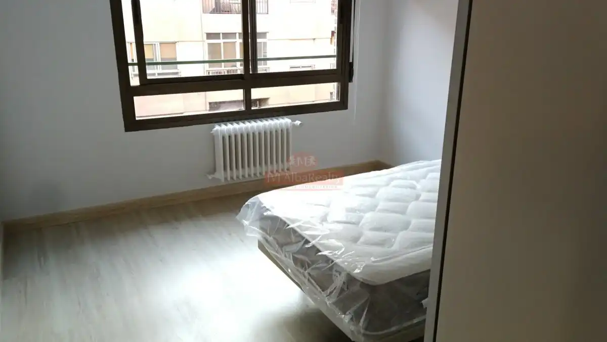 Flat with terrace to rent in Ensanche - Franciscanos, imagen 23