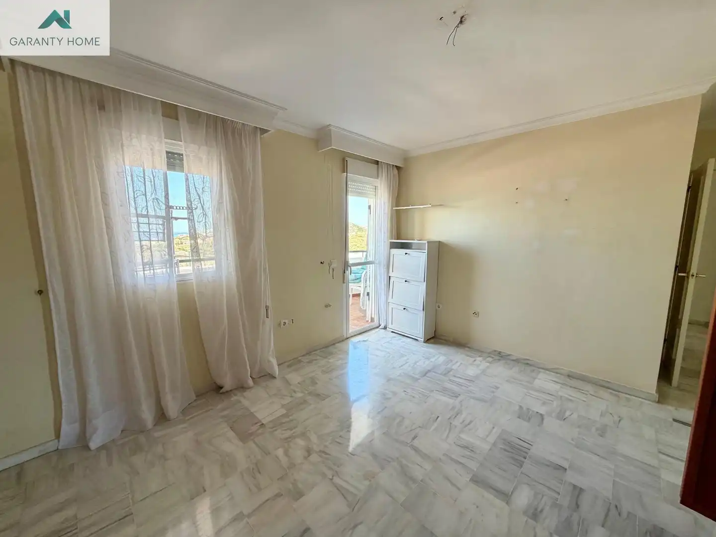Habitación de Dúplex en venta en Rincón de la Victoria con Aire acondicionado, Calefacción y Terraza