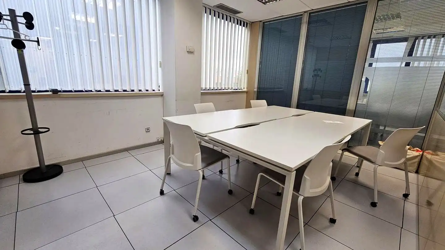 Bureau avec ascenseur à louer à Trópico, imagen 9