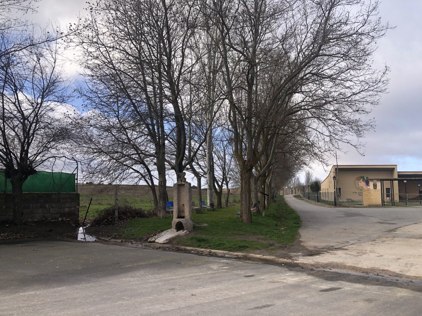 Vista exterior de Finca rústica en venda en Torreiglesias amb Calefacció
