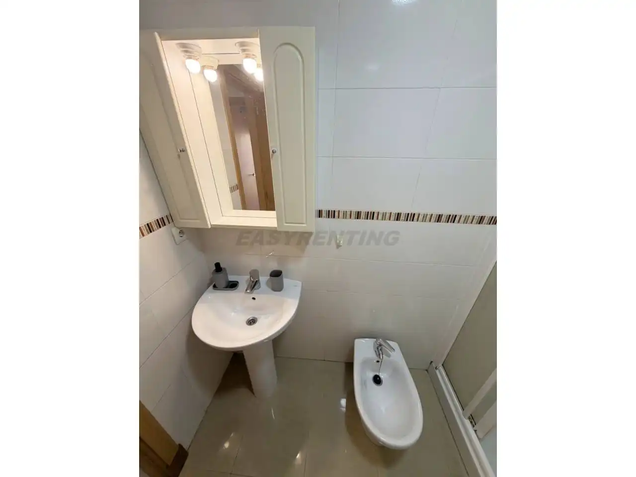 Bathroom of Flat for rent in La Línea de la Concepción  with Terrace and Furnished