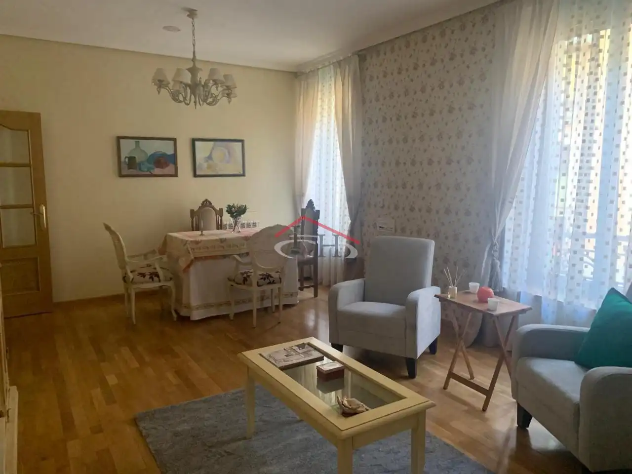 Wohnzimmer von Wohnungen zur Miete in León Capital  mit Heizung, Parkett und Möbliert