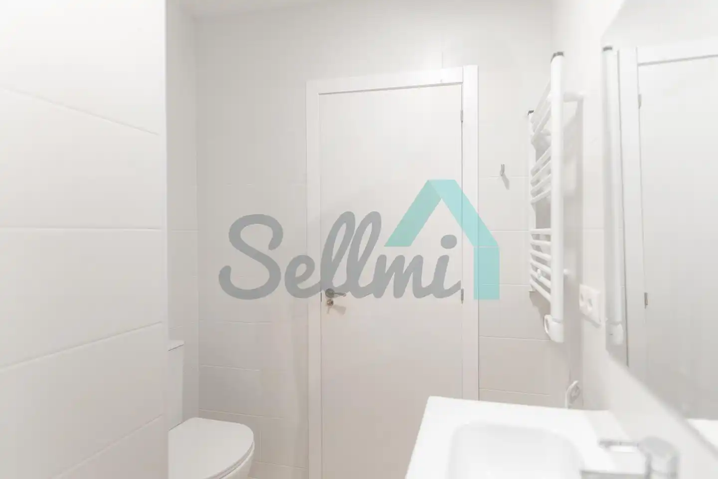 Baño de Piso en venta en Gijón  con Calefacción