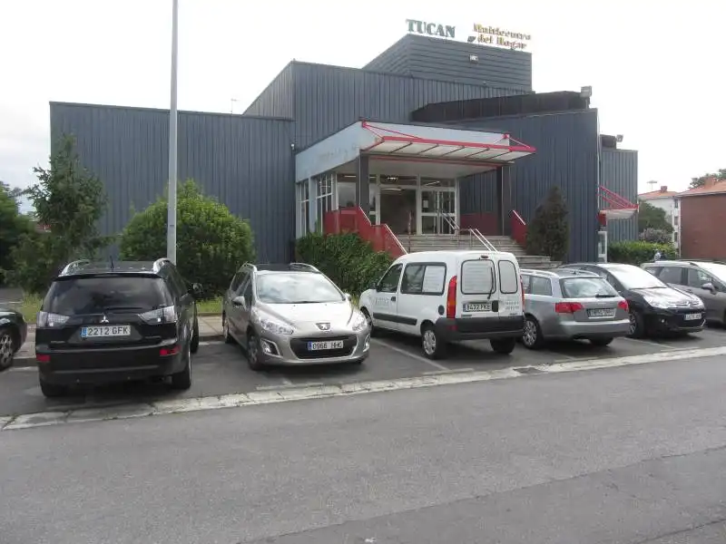 Local commercial à louer à Erandio, imagen 3