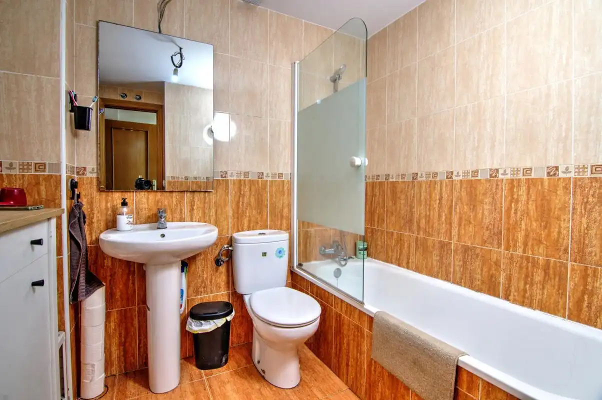 Baño de Piso en venta en Onil con Calefacción, Terraza y Trastero