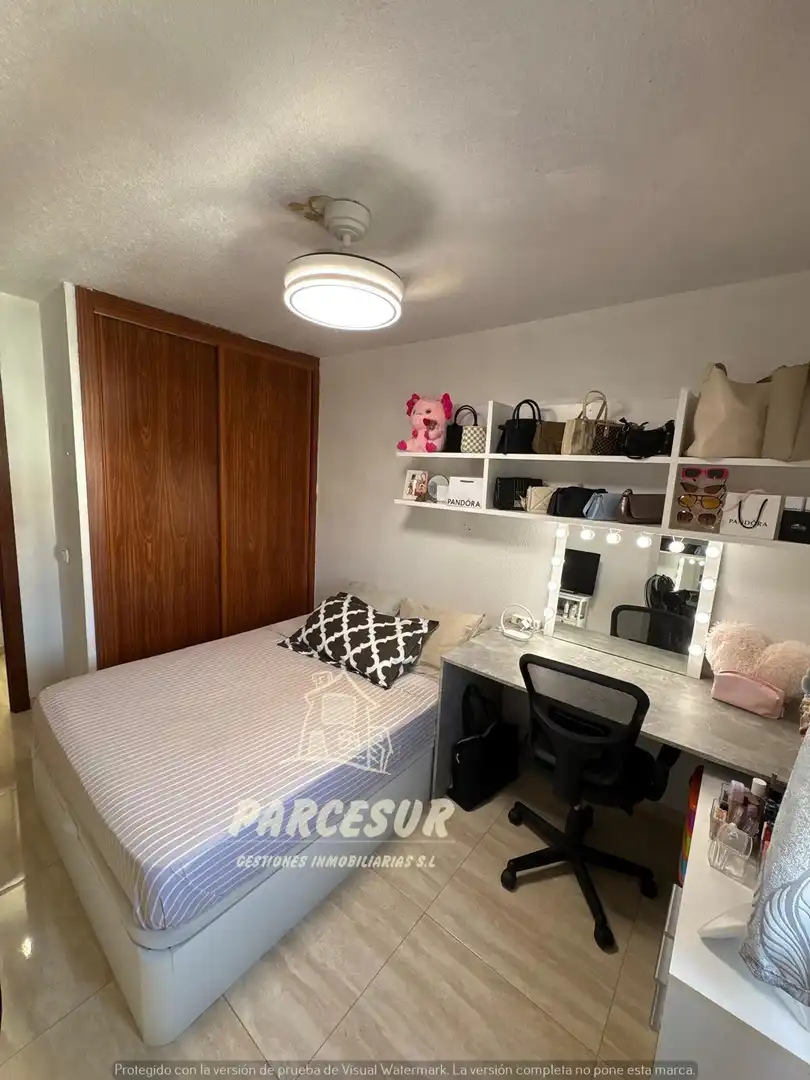 Habitación de Piso en venta en Poniente-Norte - Miralbaida - Parque Azahara