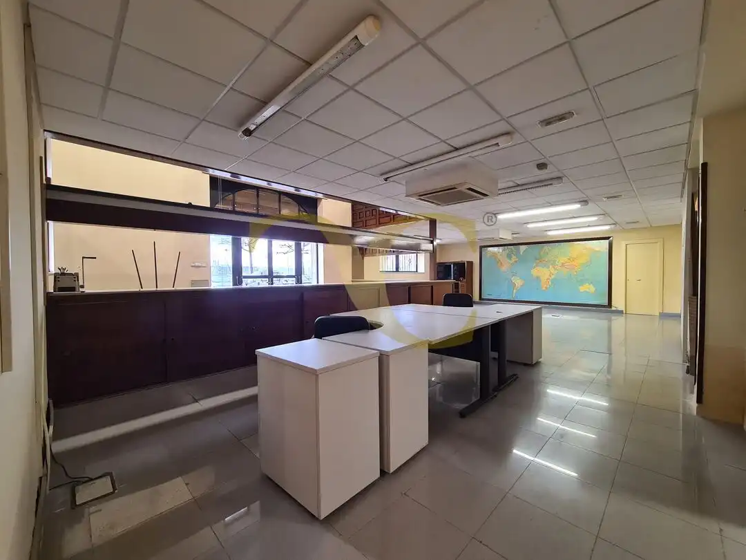 Commercial properties for rent in Gijón   with Air Conditioner