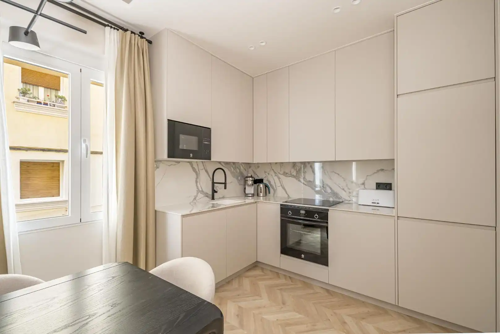 Cocina de Planta baja en venta en Madrid con Aire acondicionado y Calefacción