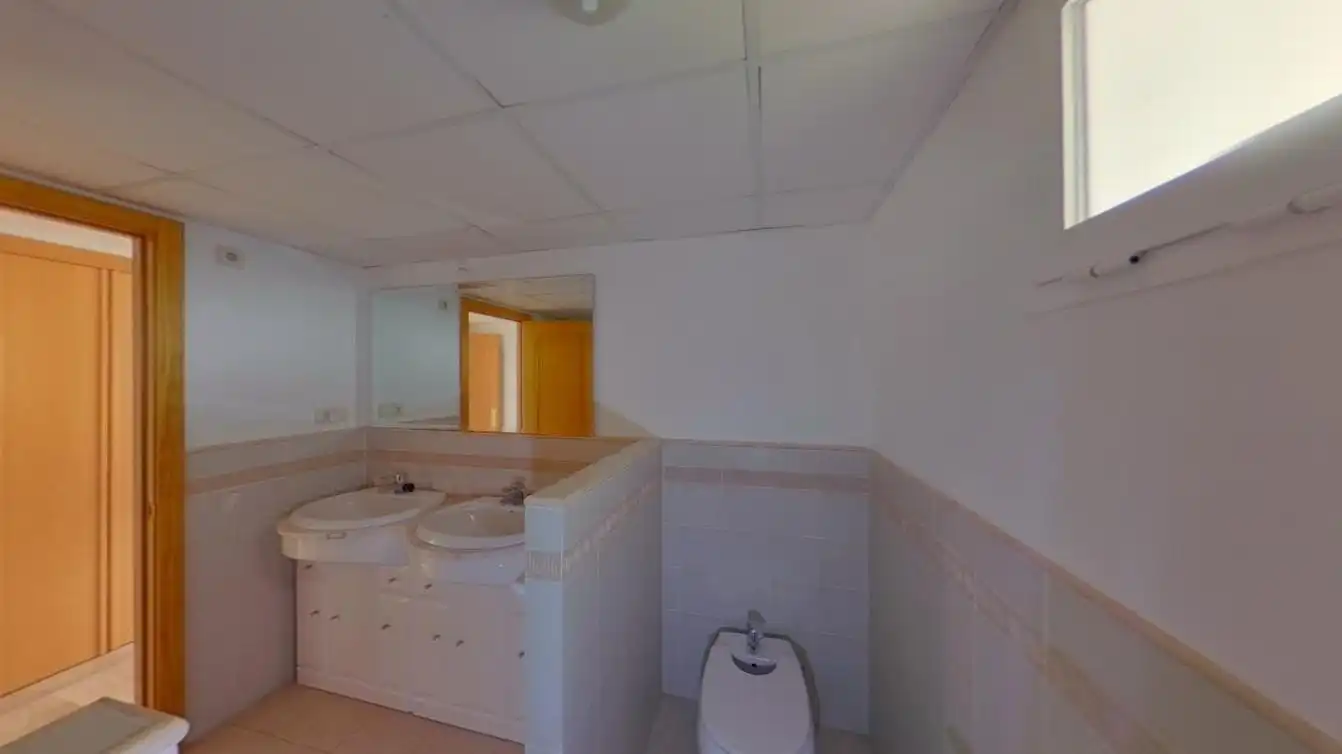 Bany de Pis en venda en Marbella amb Calefacció i Piscina
