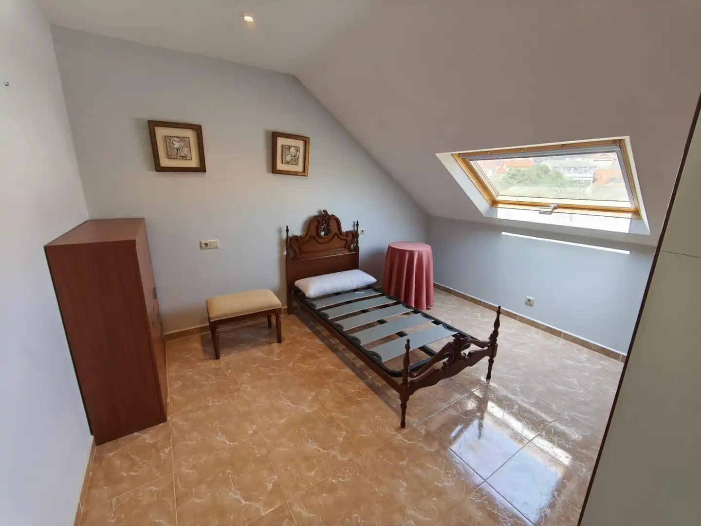Habitación de Casa o chalet en venta en Ribeira con Calefacción