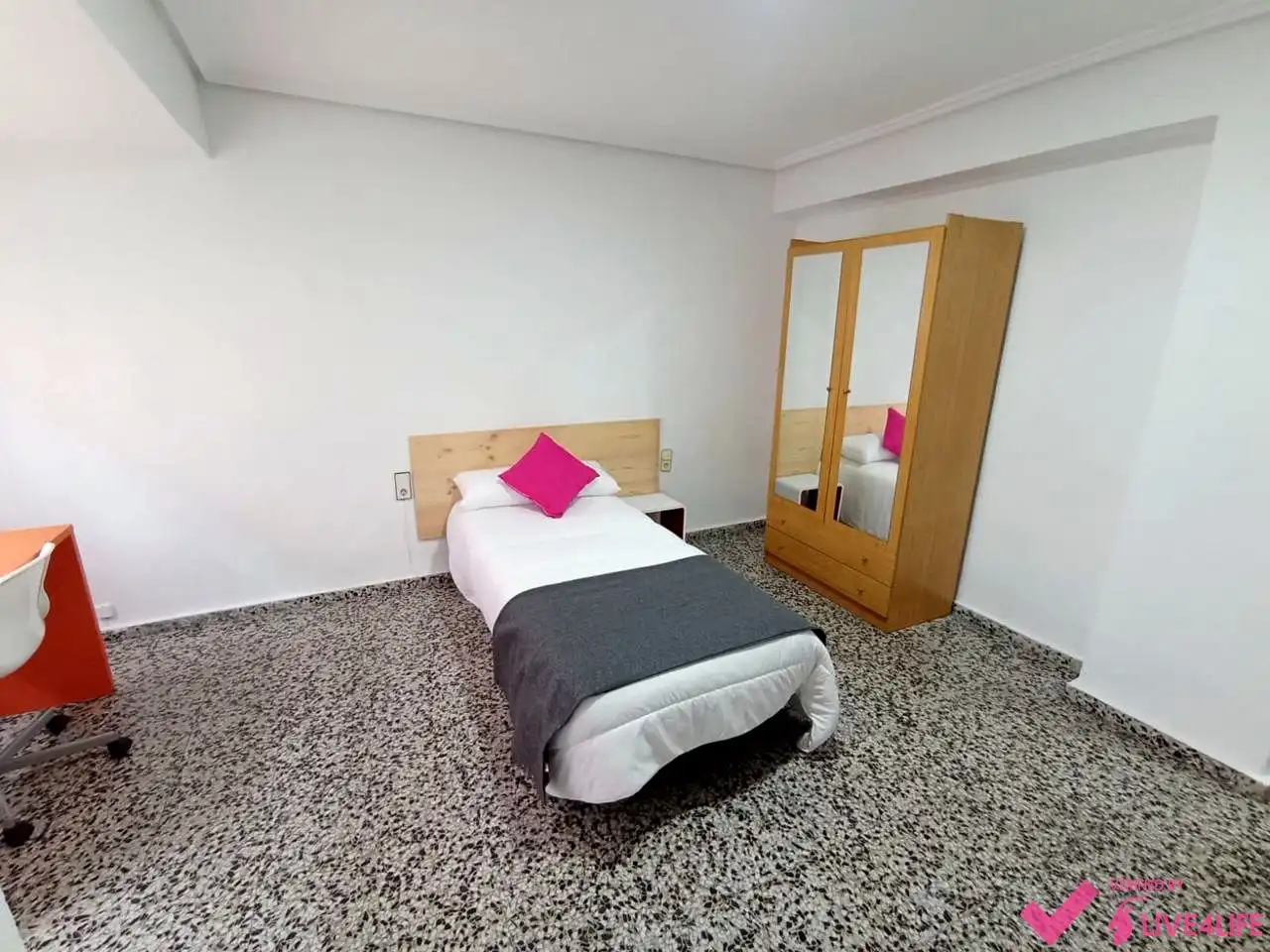 Schlafzimmer von Wohnung zur Miete in Valencia mit Terrasse und Möbliert