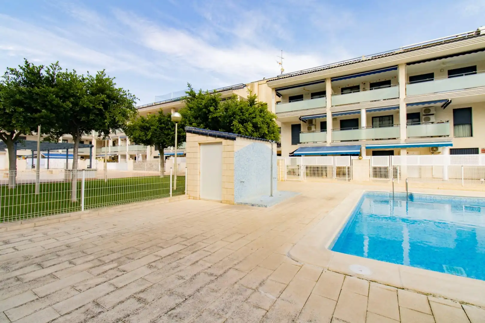 Piscina de Apartament en venda en Playas de Puçol