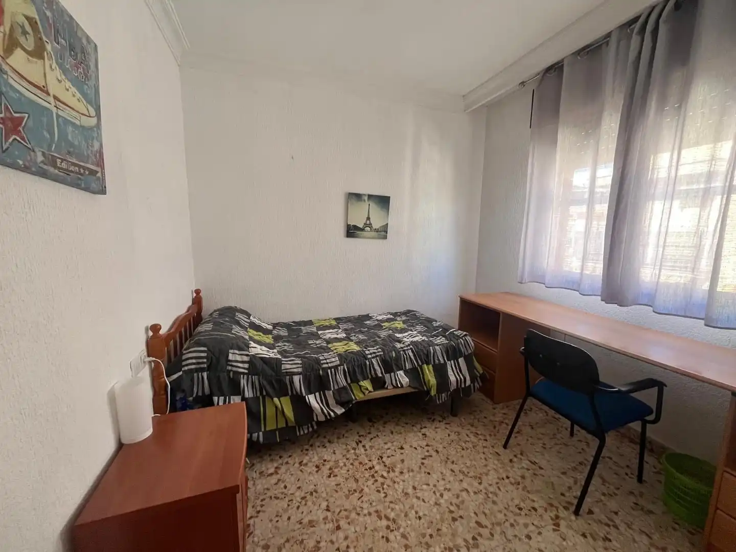 Habitación de Piso en venta en Huelva con Trastero