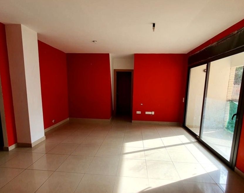 Planta baja for sale in Sardana, Eixample - Horta Capallera