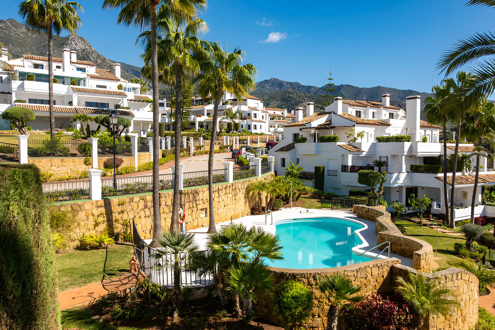 Apartament amb piscina en venda a Milla de Oro, imagen 2