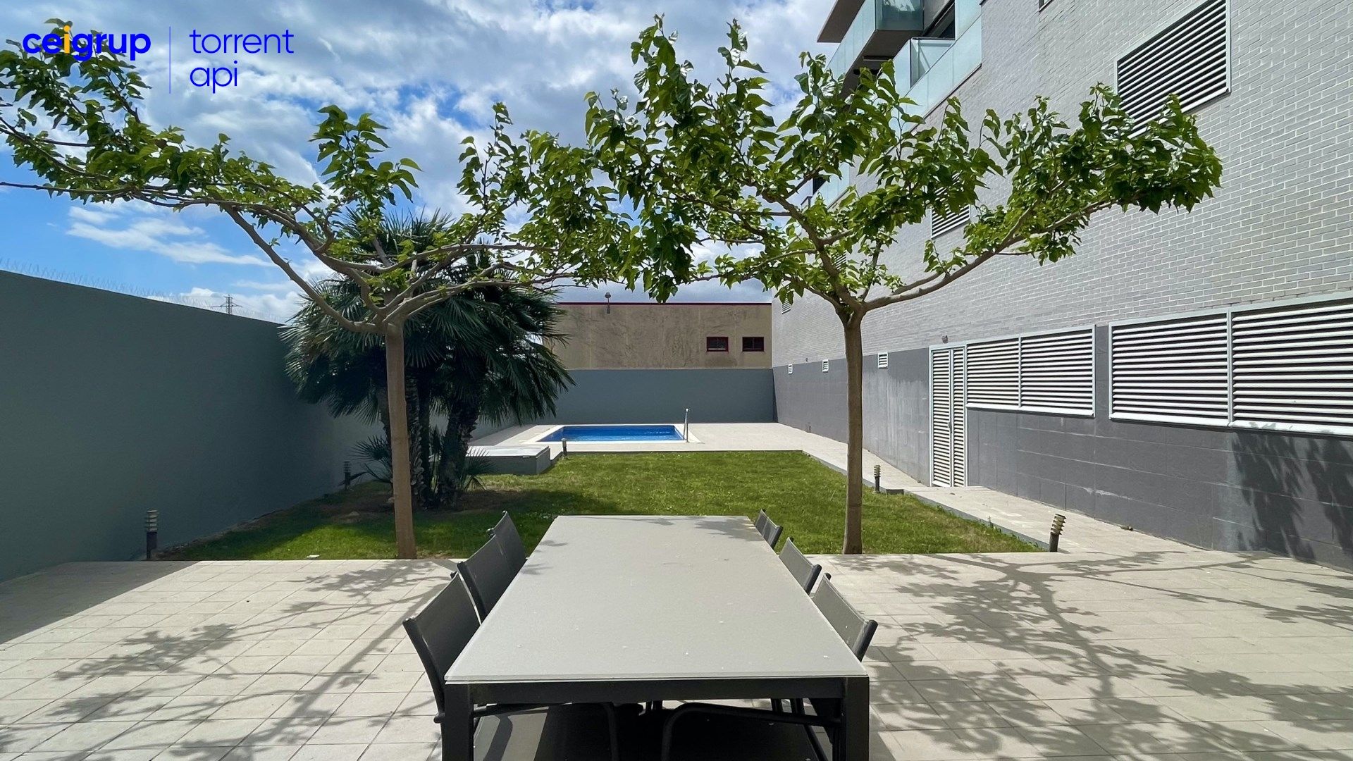 Swimming pool of Flat for sale in Torroella de Montgrí  with Air Conditioner, Terrace and Swimming Pool