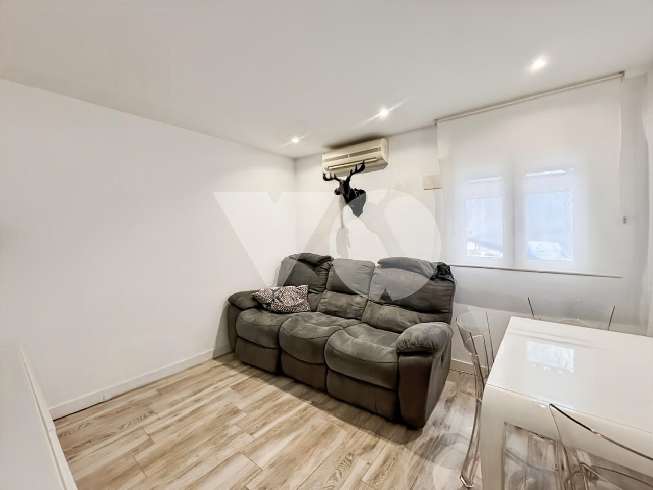 Living room of Planta baja for sale in  Madrid Capital  with Air Conditioner and Furnished