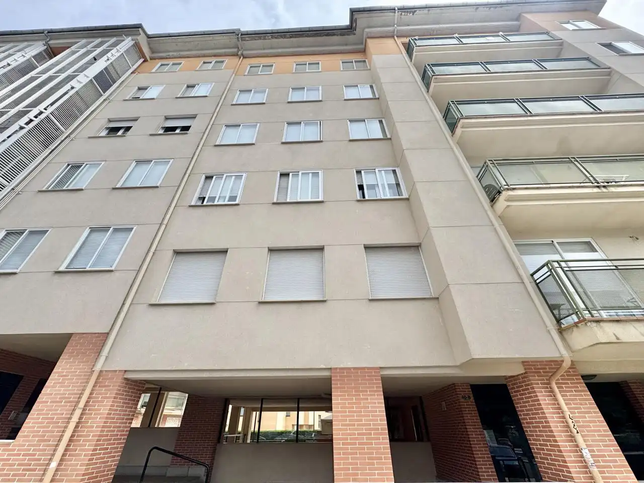 Vista exterior de Pis de lloguer en Ávila amb Calefacció, Terrassa i Traster