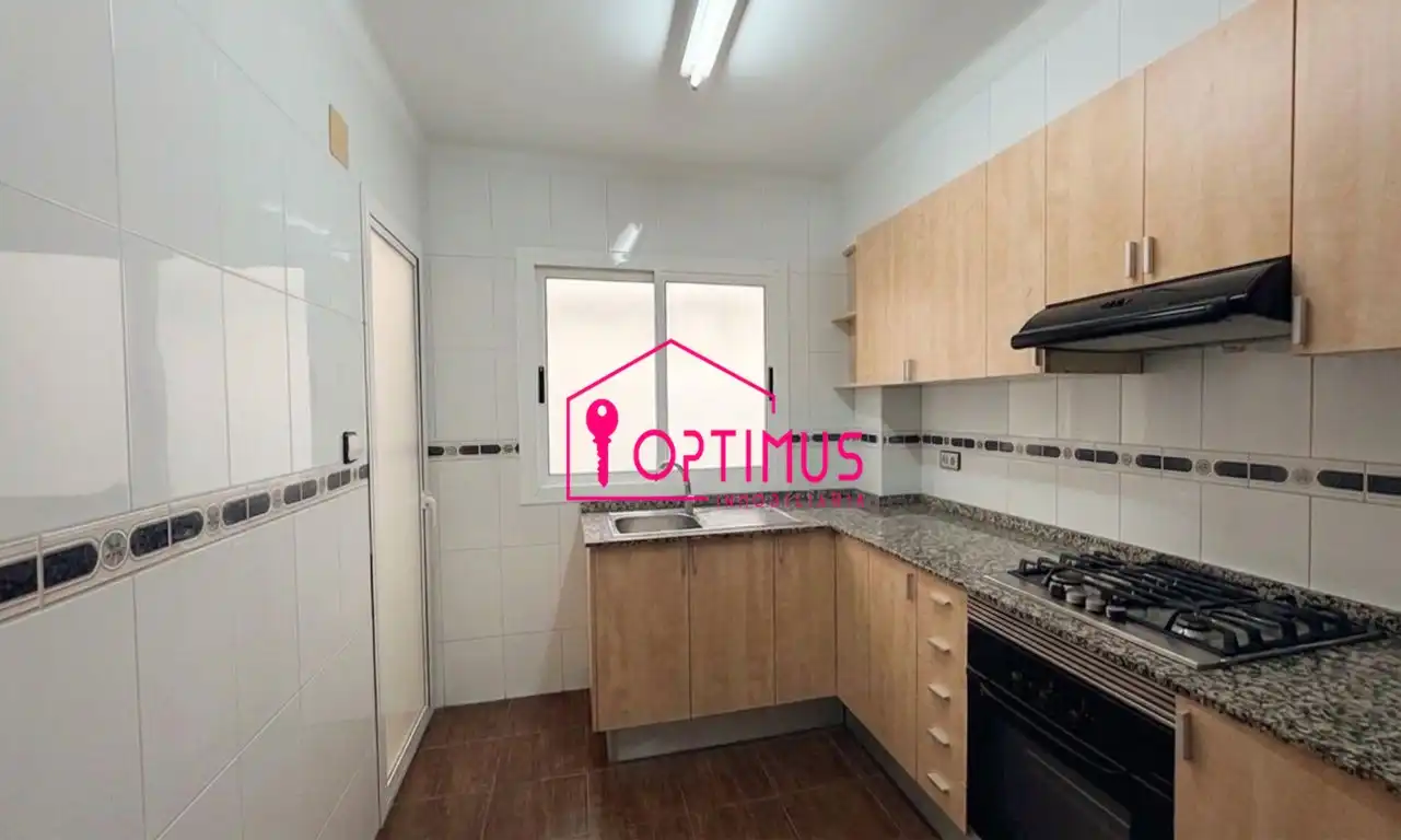 Cuina de Apartament en venda en Valencia amb Terrassa, Traster i Balcó