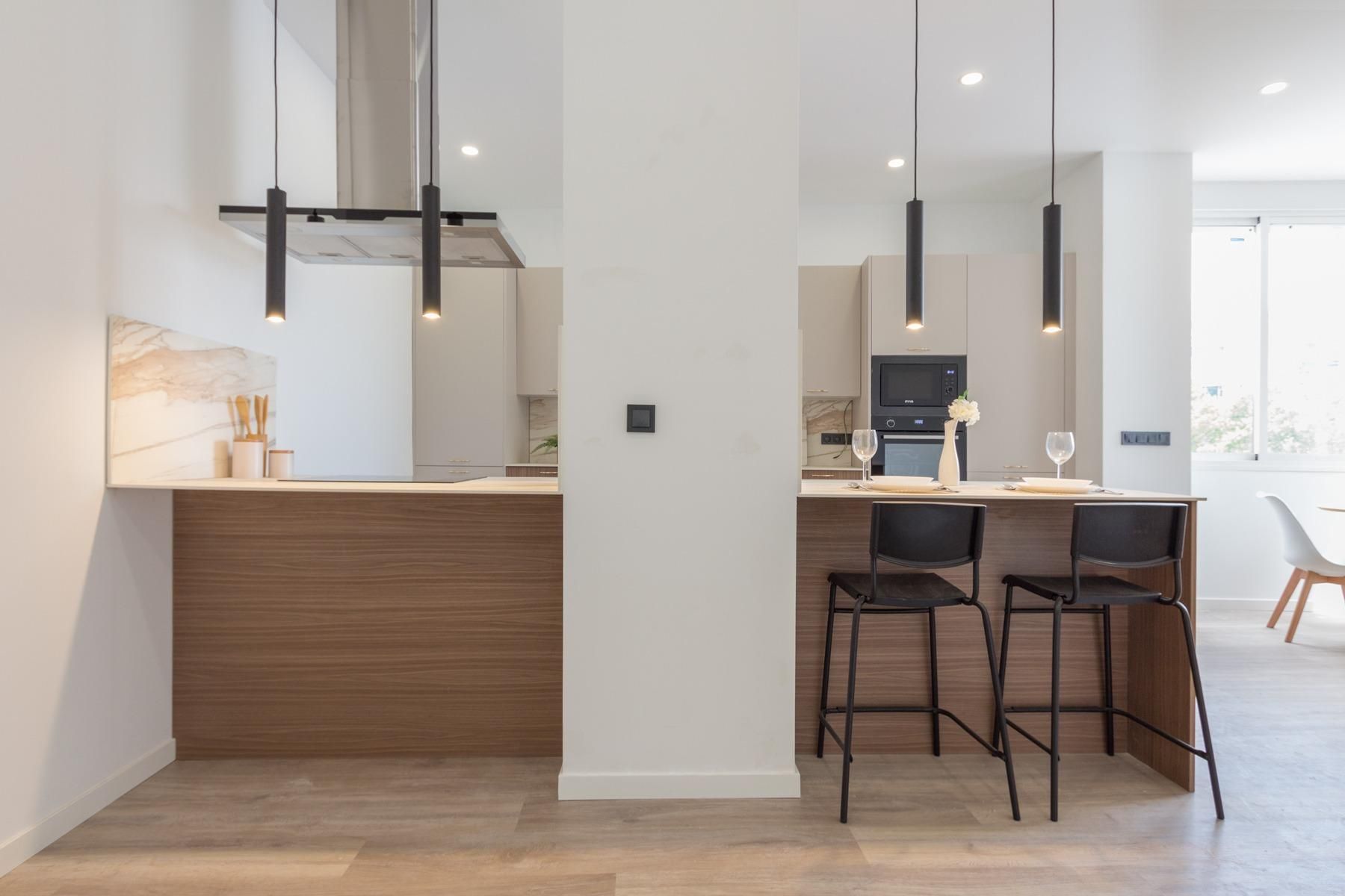 Flat for sale in Avenida GRAN PLAZA COMERCIAL, Barrio del Nervión, Nervión