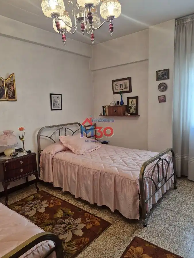 Habitación de Piso en venta en Miranda de Ebro con Calefacción, Terraza y Trastero