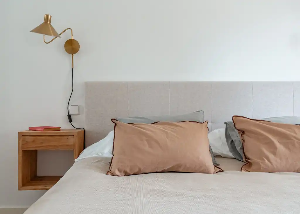 Bedroom of Flat for rent in Madrid  with Air Conditioner, Heating and Balcony
